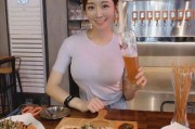 娱乐吃瓜酱穿搭